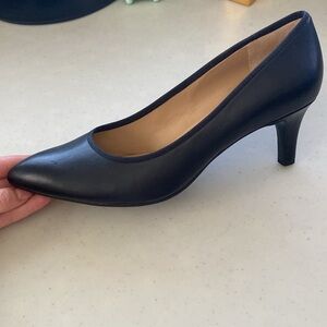 Naturalizer Leather Shoes Oden Pumps, size 11
